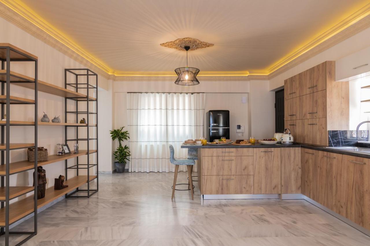 Exanimo Luxury Apartments ザキントス エクステリア 写真