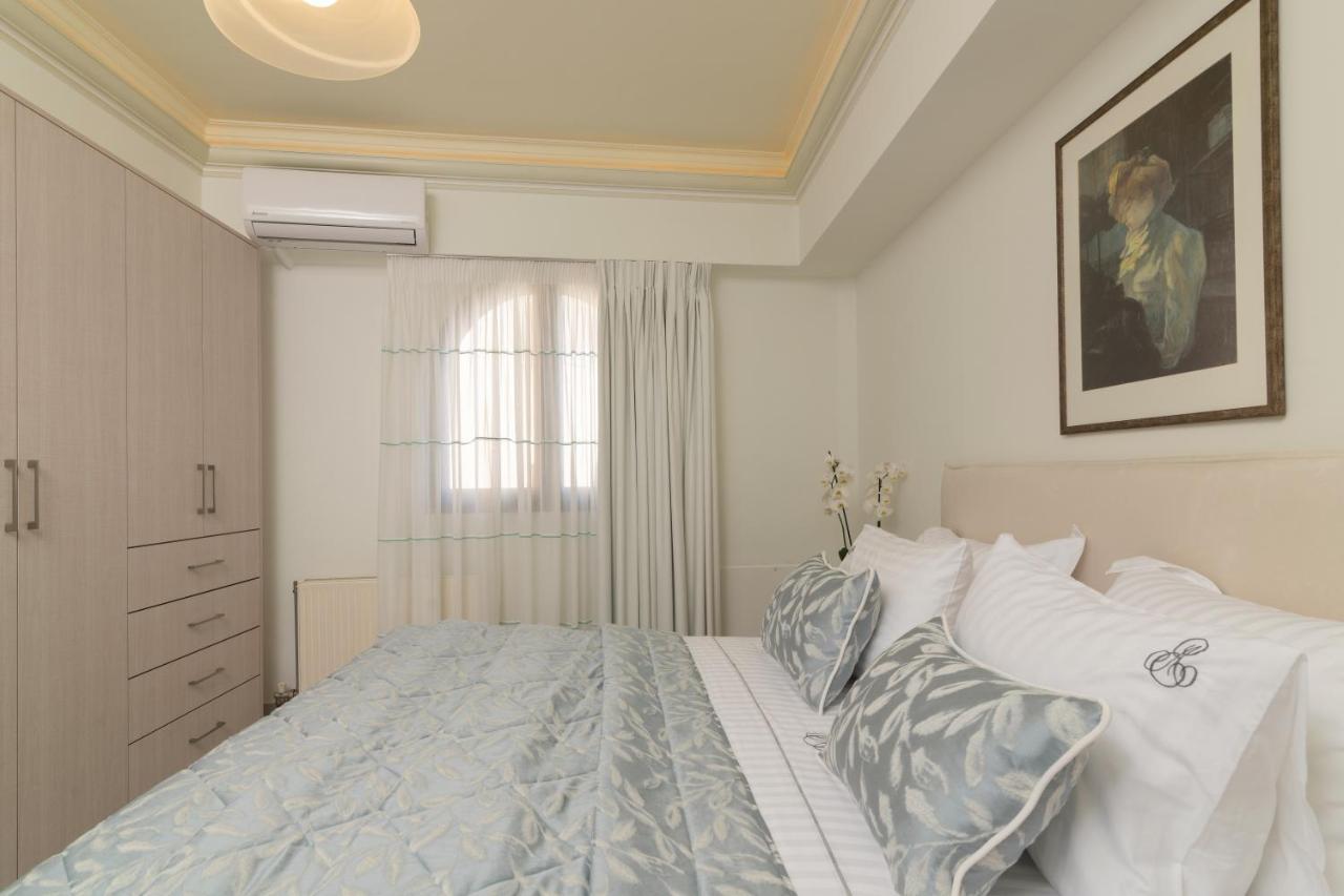 Exanimo Luxury Apartments ザキントス エクステリア 写真
