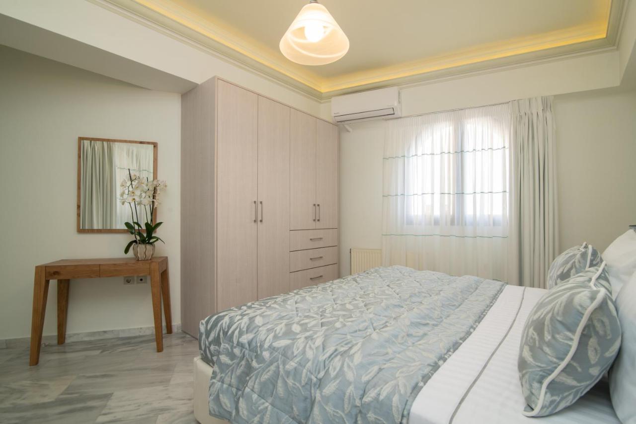 Exanimo Luxury Apartments ザキントス エクステリア 写真