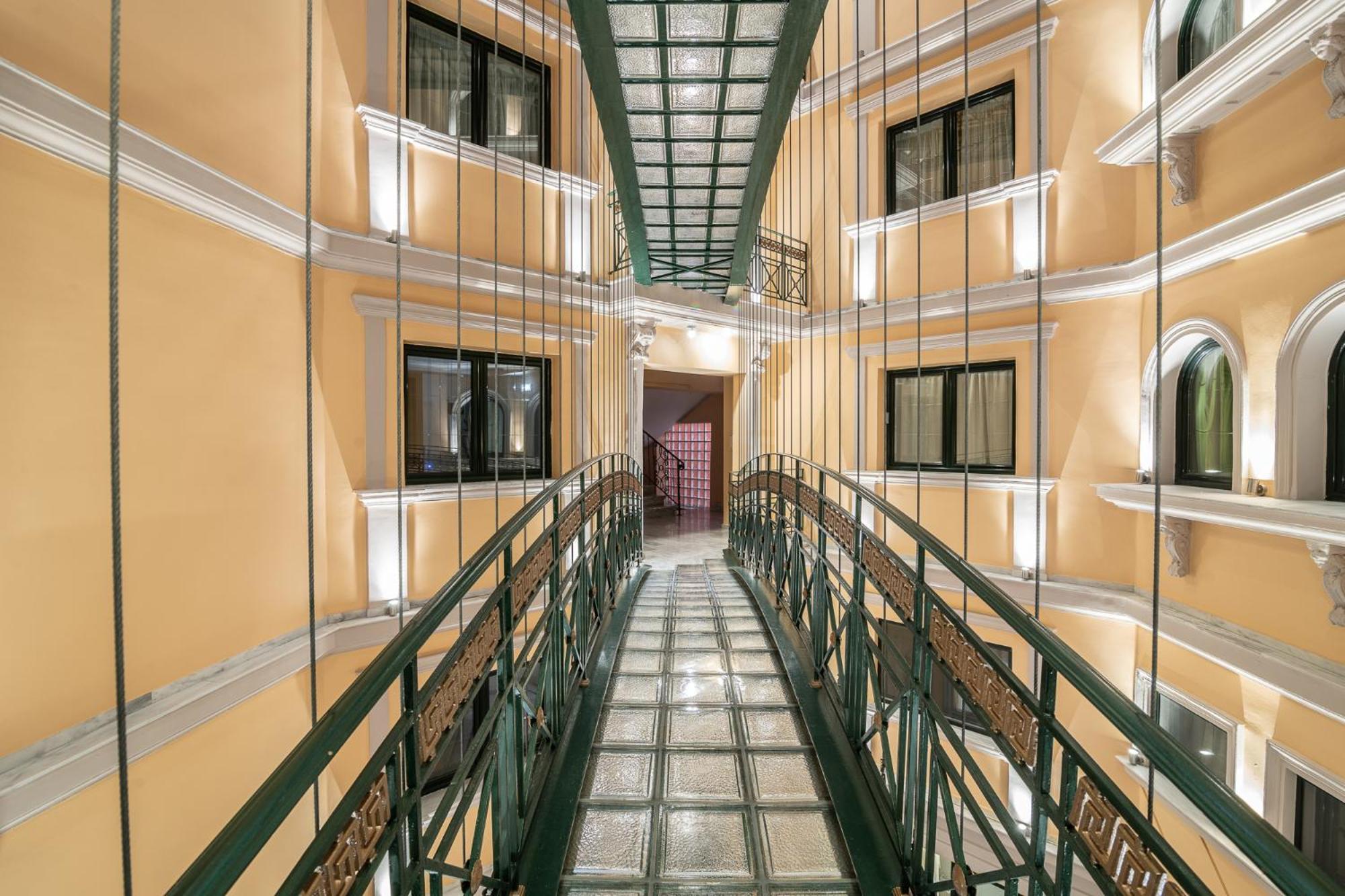 Exanimo Luxury Apartments ザキントス エクステリア 写真
