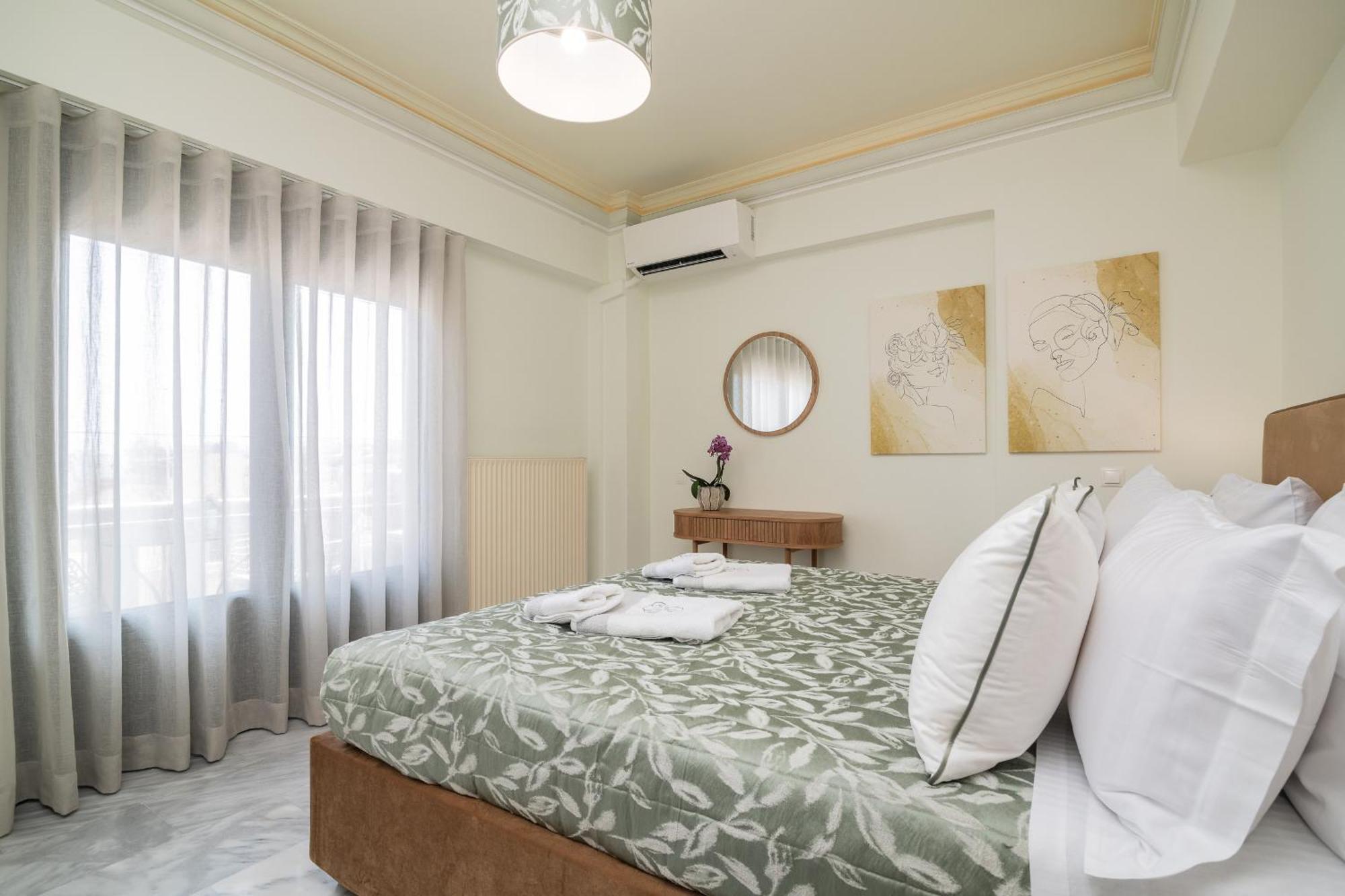 Exanimo Luxury Apartments ザキントス エクステリア 写真